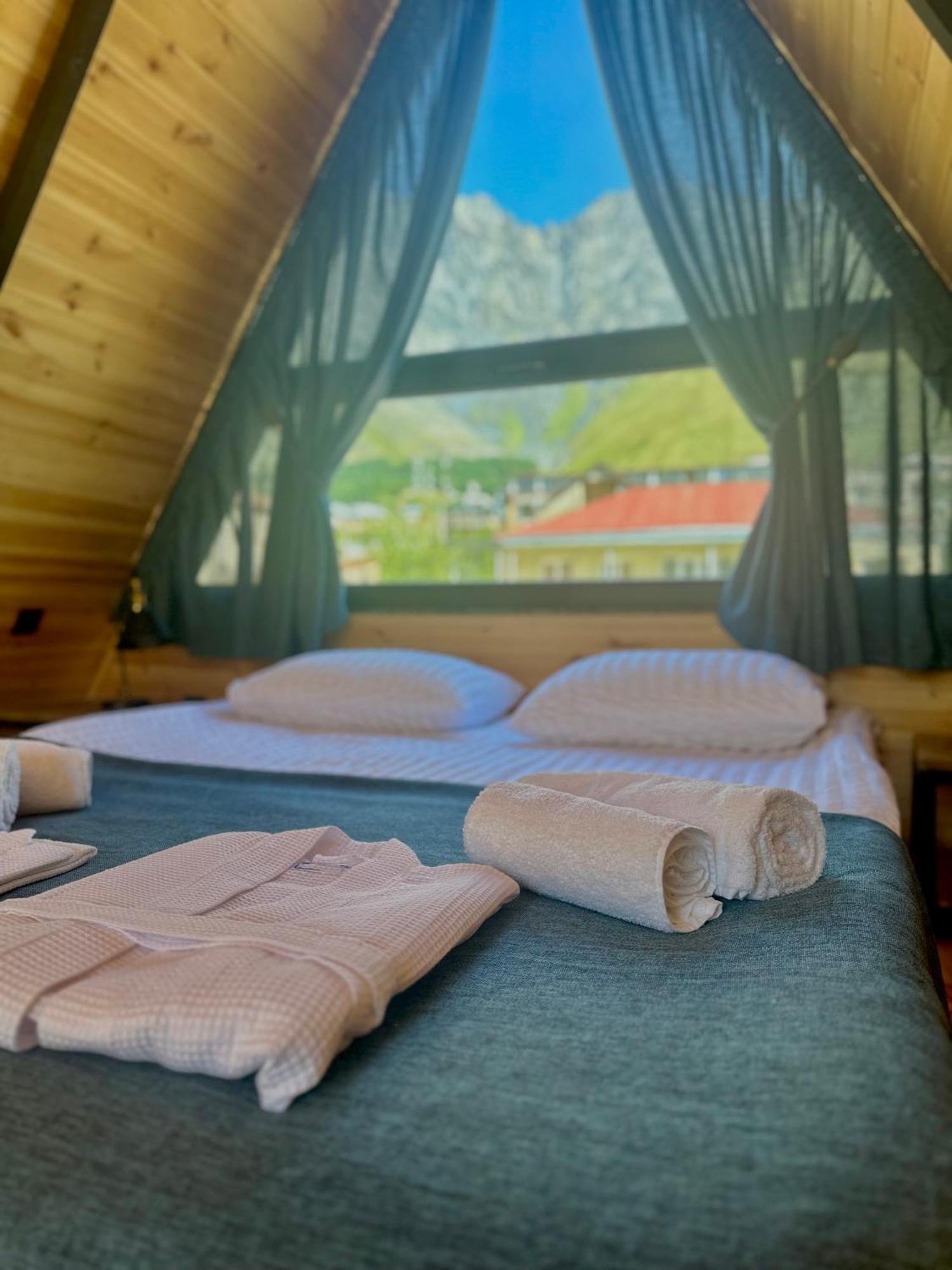 Edelweiss Cottage Kazbegi Екстериор снимка